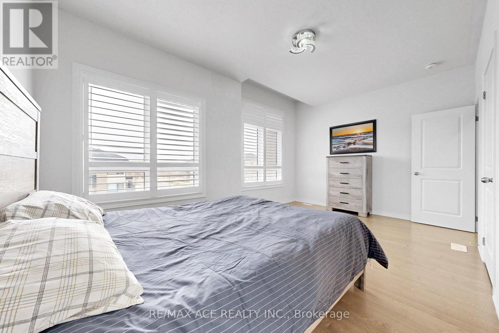 63 Suttonrail Way, Whitchurch-Stouffville, Ontario  L4A 0E4 - Photo 27 - N12930902