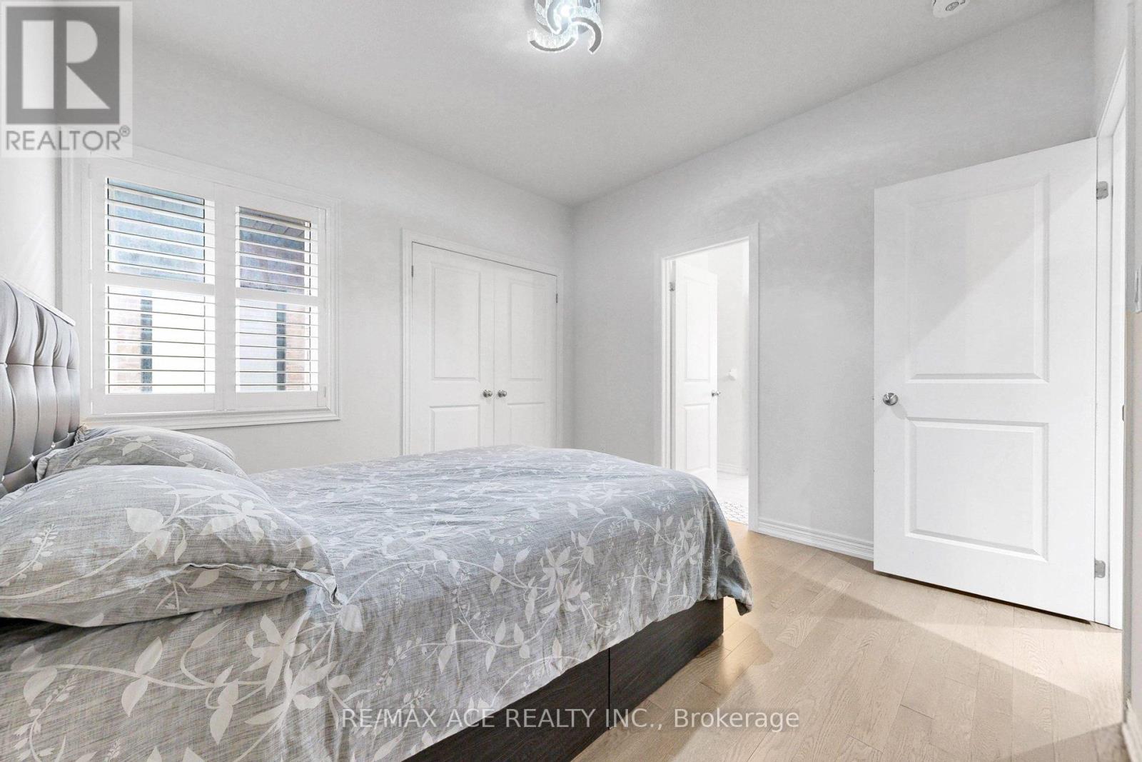 63 Suttonrail Way, Whitchurch-Stouffville, Ontario  L4A 0E4 - Photo 32 - N12930902