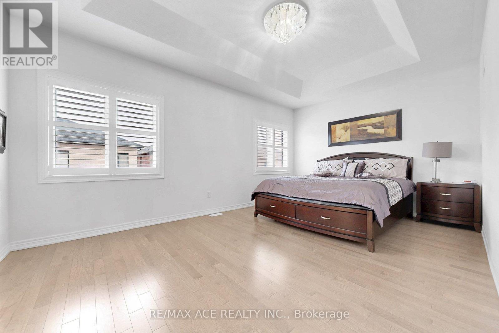 63 Suttonrail Way, Whitchurch-Stouffville, Ontario  L4A 0E4 - Photo 38 - N12930902