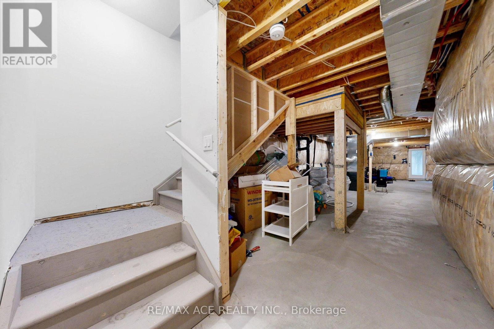 63 Suttonrail Way, Whitchurch-Stouffville, Ontario  L4A 0E4 - Photo 44 - N12930902