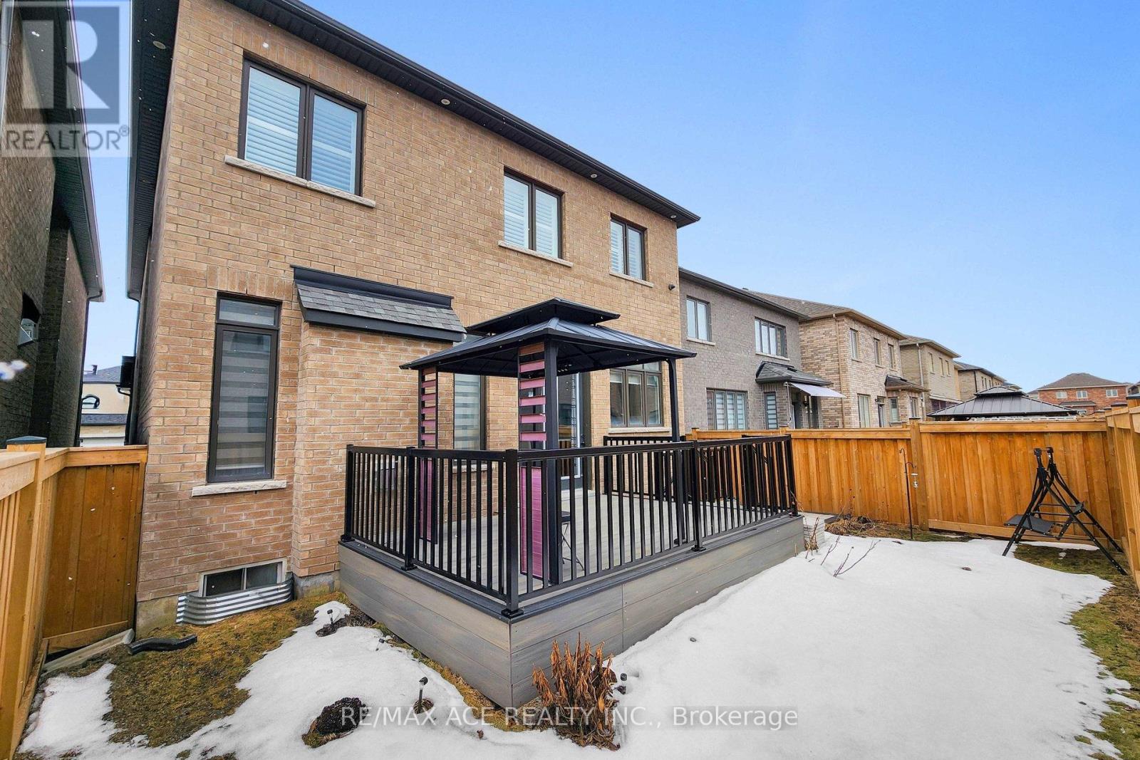 63 Suttonrail Way, Whitchurch-Stouffville, Ontario  L4A 0E4 - Photo 50 - N12930902