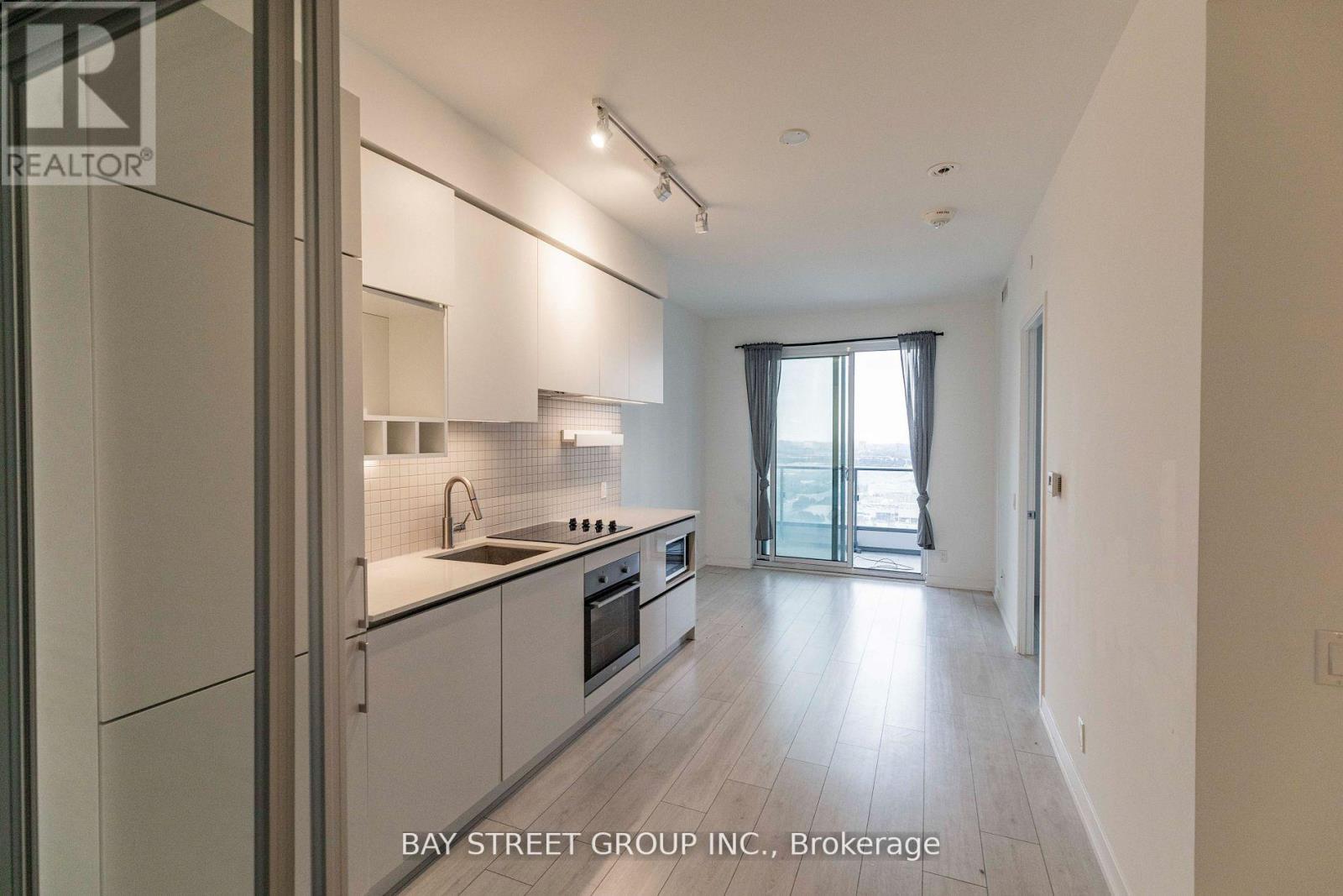 2607 - 950 Portage Pkwy Parkway, Vaughan, Ontario  L4K 0J7 - Photo 2 - N12930912