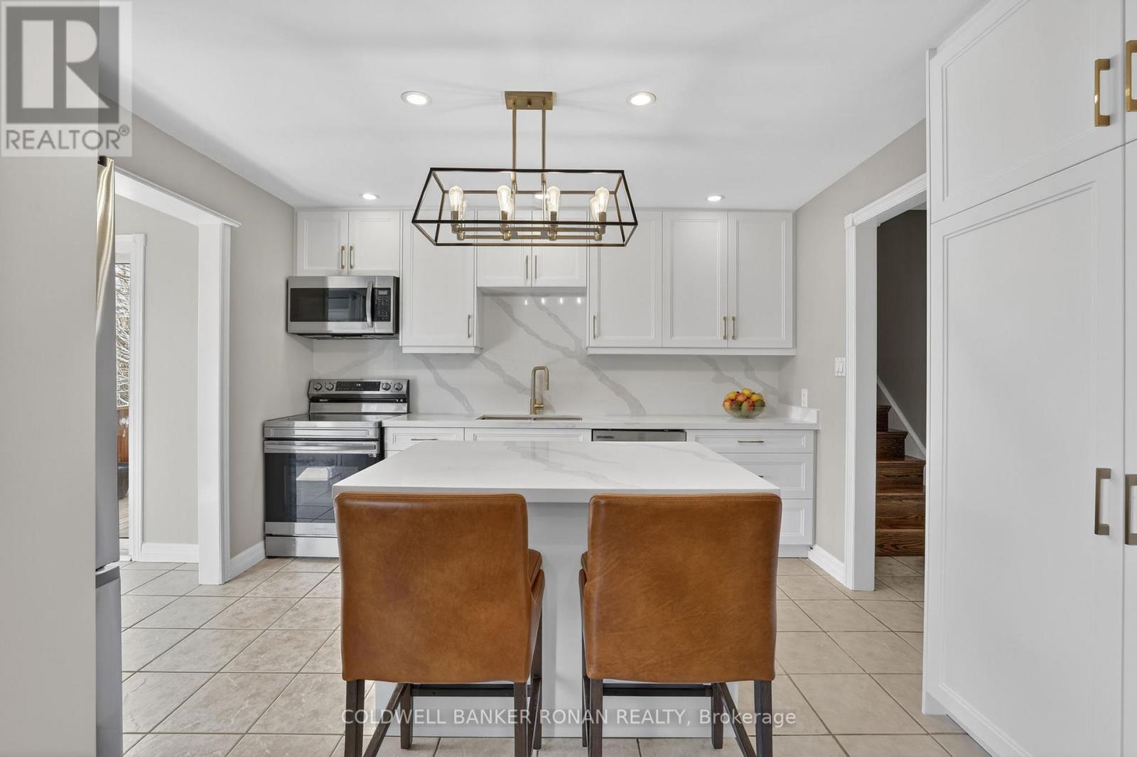 10 Catherine Street, Adjala-Tosorontio, Ontario  L0G 1L0 - Photo 12 - N12930922