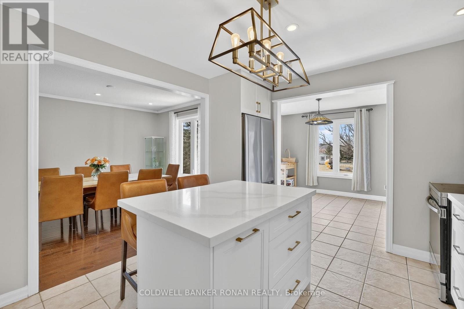 10 Catherine Street, Adjala-Tosorontio, Ontario  L0G 1L0 - Photo 15 - N12930922