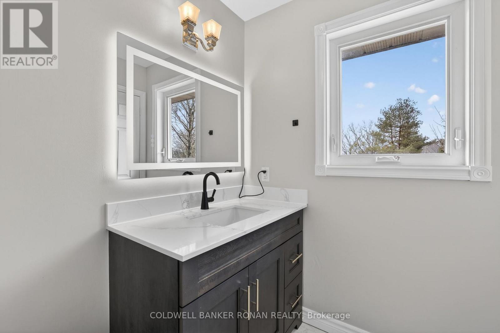 10 Catherine Street, Adjala-Tosorontio, Ontario  L0G 1L0 - Photo 26 - N12930922