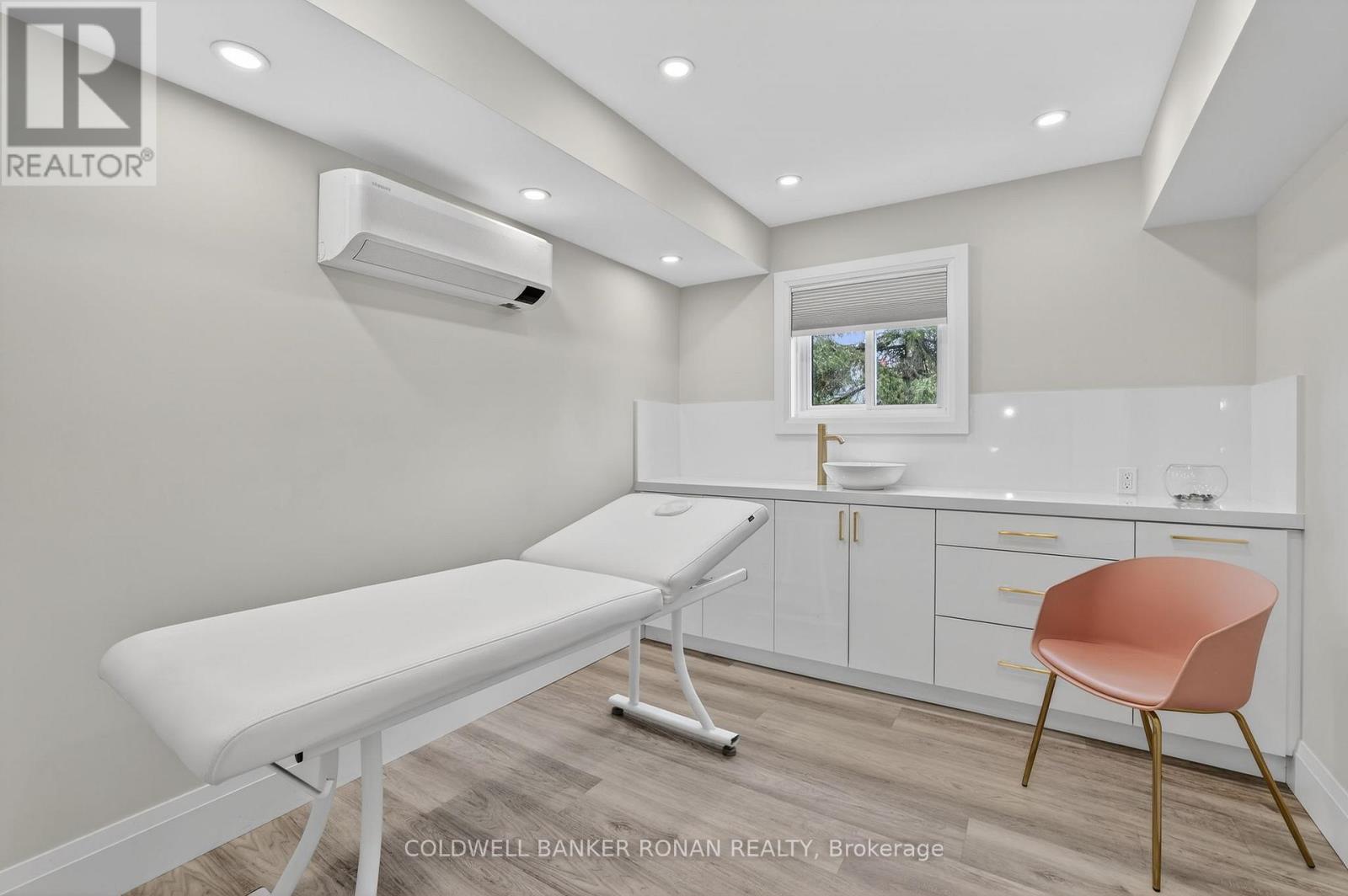 10 Catherine Street, Adjala-Tosorontio, Ontario  L0G 1L0 - Photo 35 - N12930922