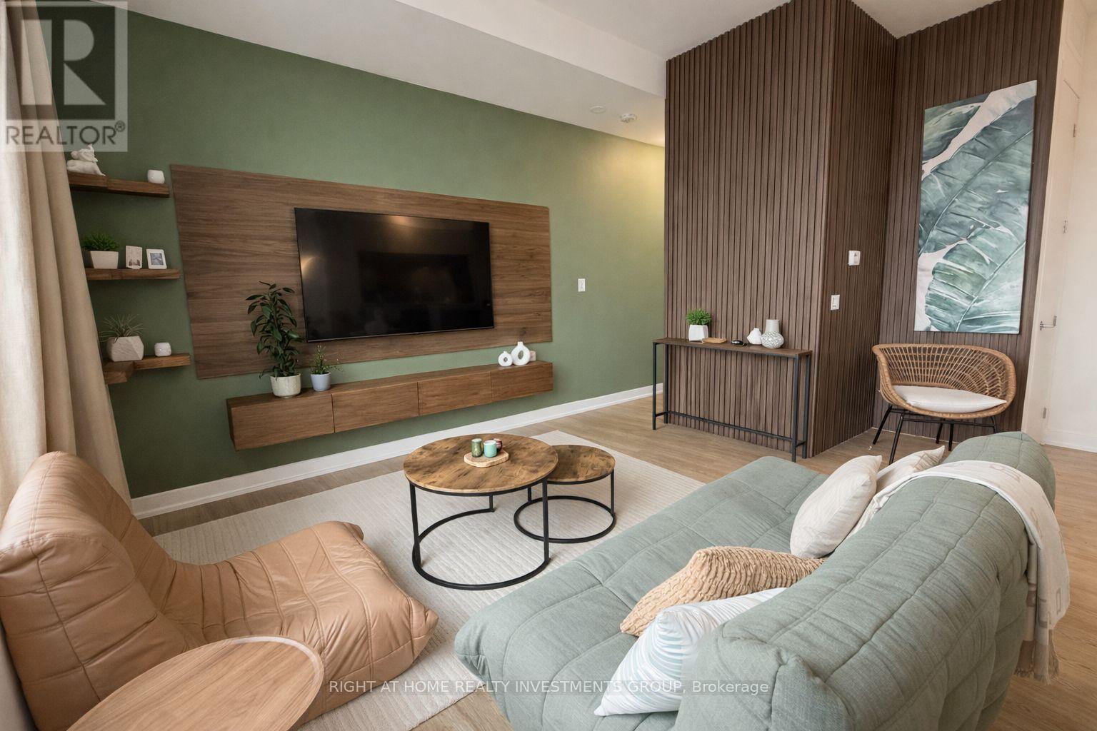 714 - 5 Steckley House Lane, Richmond Hill, Ontario  L4S 1M4 - Photo 6 - N12930962