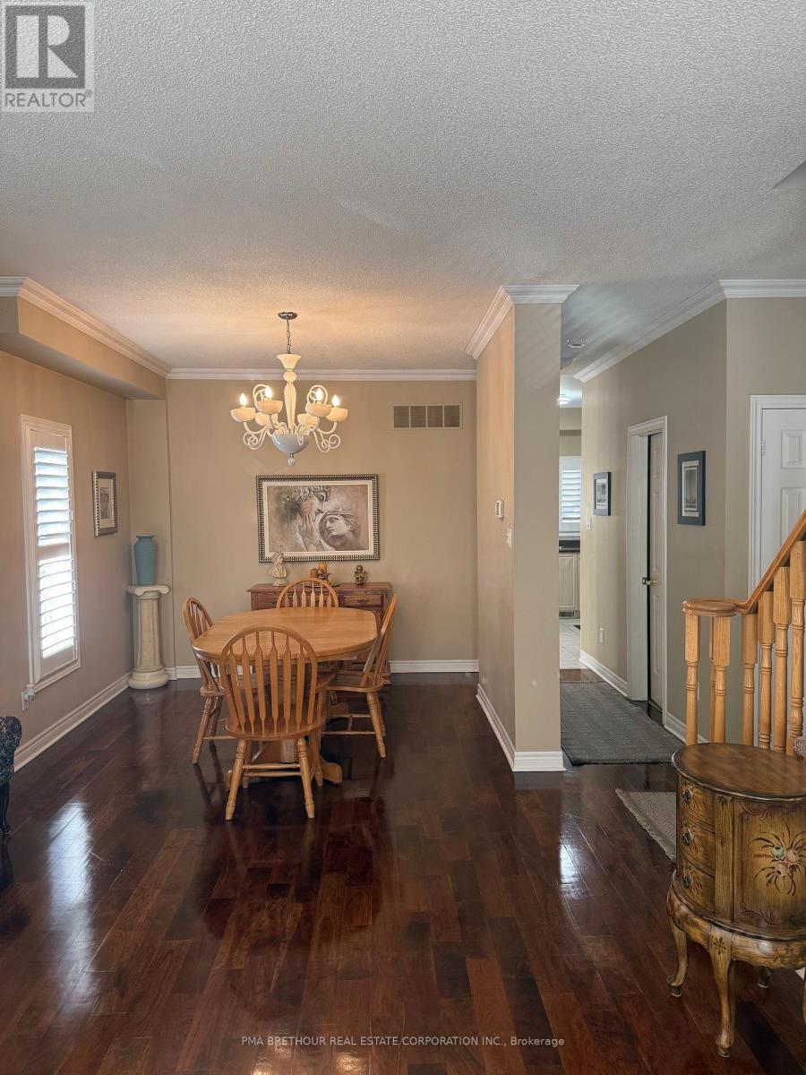 7 - 10719 Bathurst Street, Richmond Hill, Ontario  L4C 0N3 - Photo 3 - N12930996