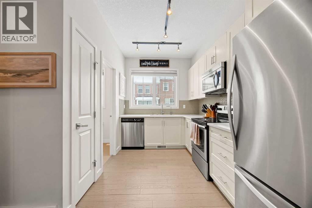 10 Sherwood Row Nw, Calgary, Alberta  T3R 0X1 - Photo 10 - A2295948