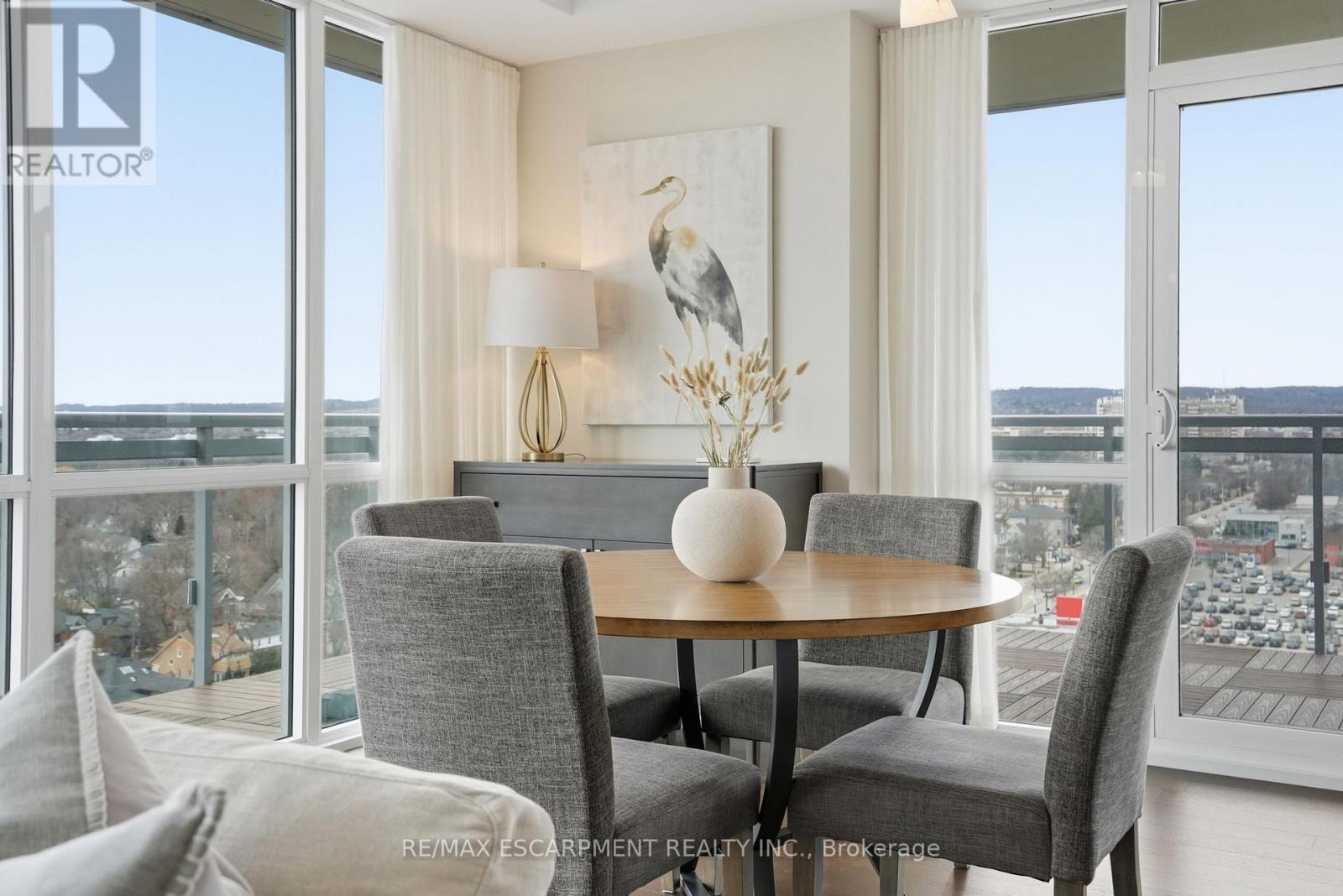 1408 - 2025 Maria Street, Burlington, Ontario  L7R 0E9 - Photo 8 - W12930930