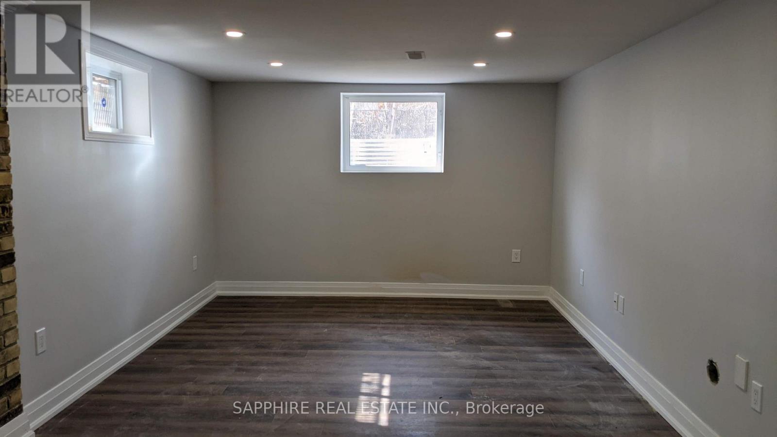 607 Weynway (Basement) Court, Oakville, Ontario  L6L 4G8 - Photo 5 - W12930980