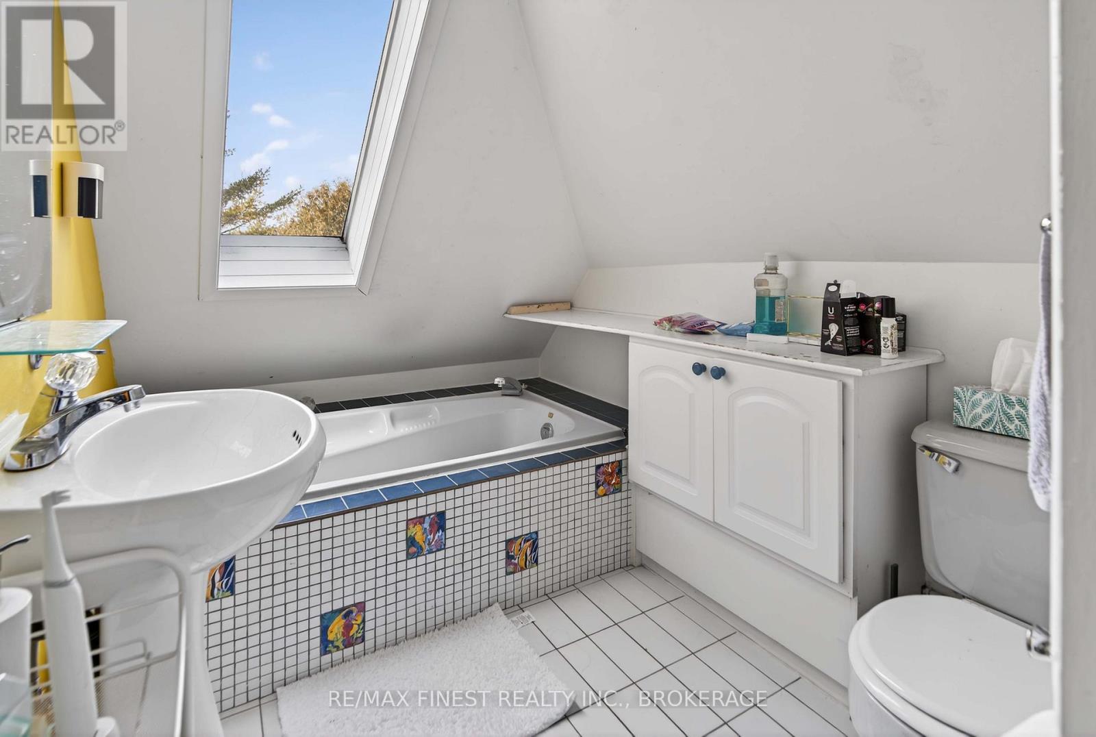 212 Albert Street, Kingston, Ontario  K7L 3V3 - Photo 21 - X12930520