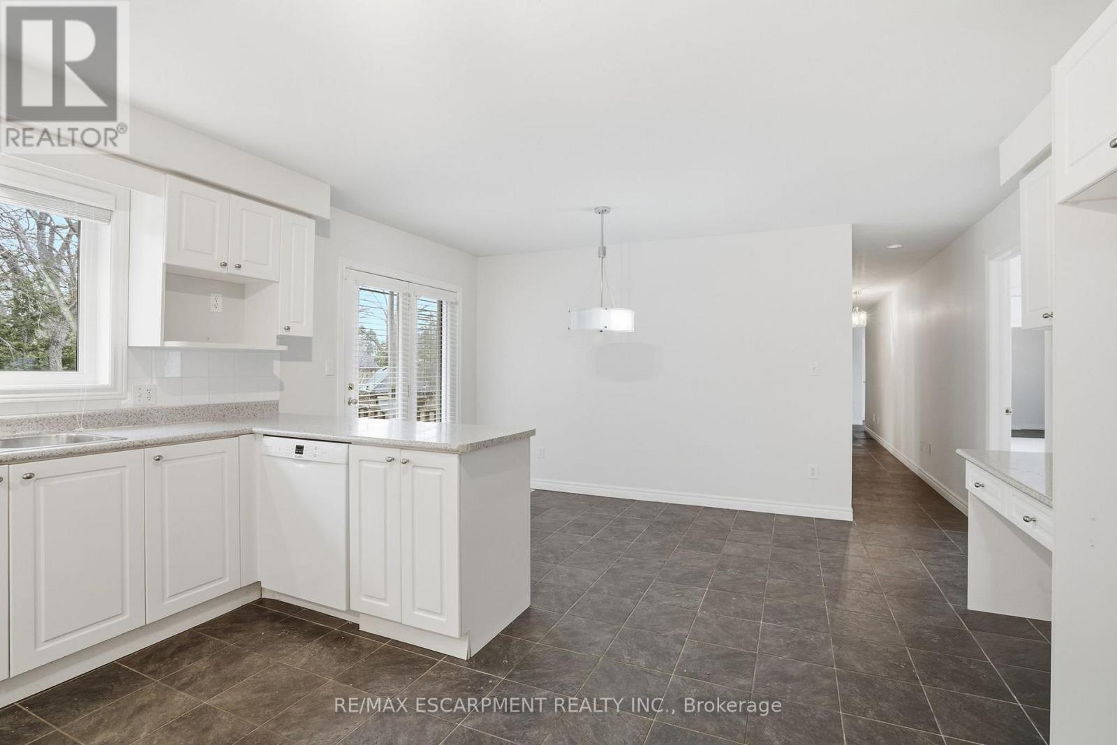 65 Jerseyville Road E, Hamilton, Ontario  L9G 1K2 - Photo 16 - X12930910