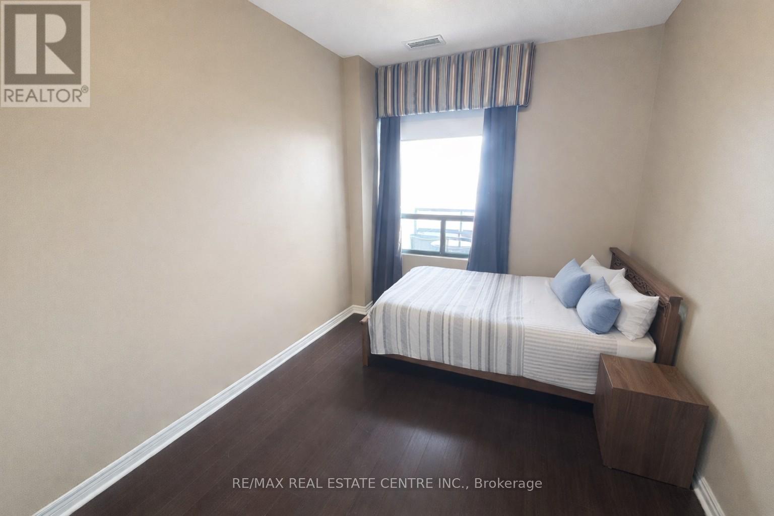 506 - 5 Ogilvie Street, Hamilton, Ontario  L9H 2S1 - Photo 12 - X12930926