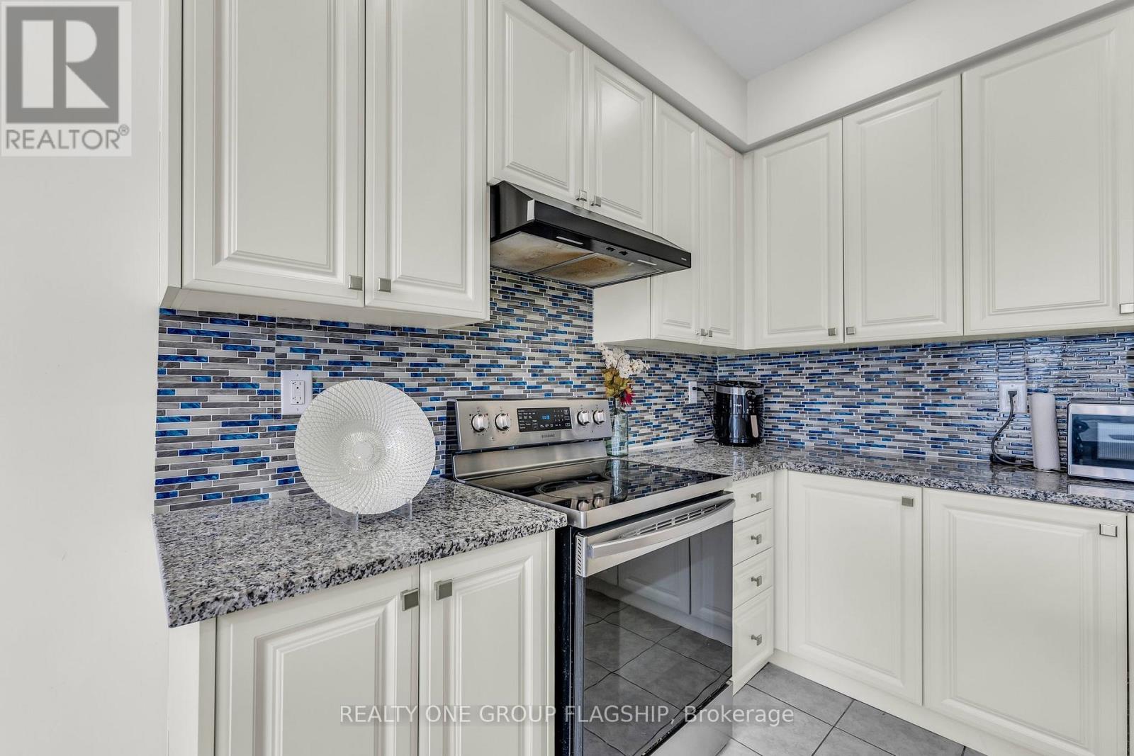 312 Bedrock Drive, Hamilton, Ontario  L8J 0M4 - Photo 16 - X12930936