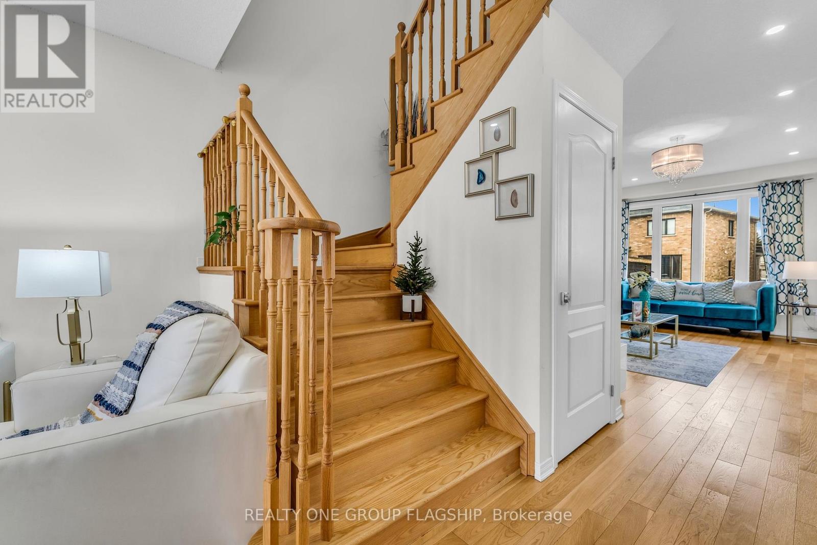 312 Bedrock Drive, Hamilton, Ontario  L8J 0M4 - Photo 18 - X12930936