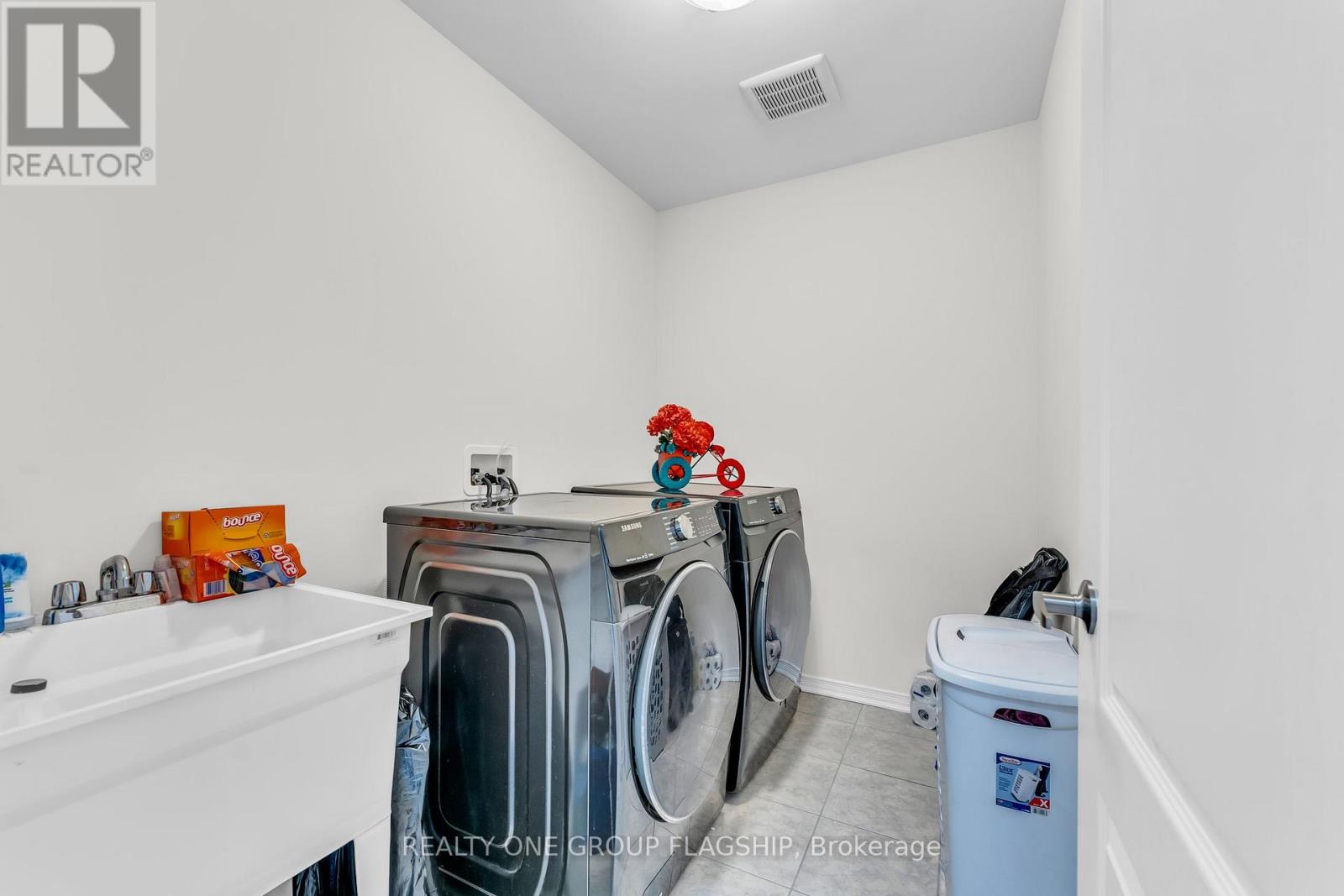 312 Bedrock Drive, Hamilton, Ontario  L8J 0M4 - Photo 36 - X12930936