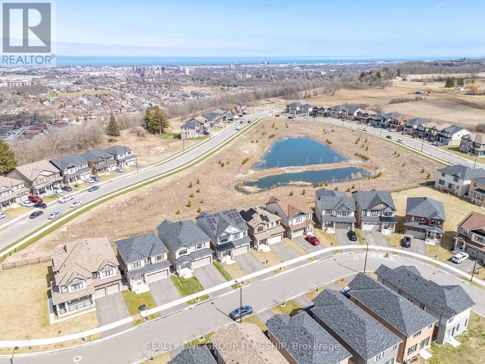 312 Bedrock Drive, Hamilton, Ontario  L8J 0M4 - Photo 39 - X12930936