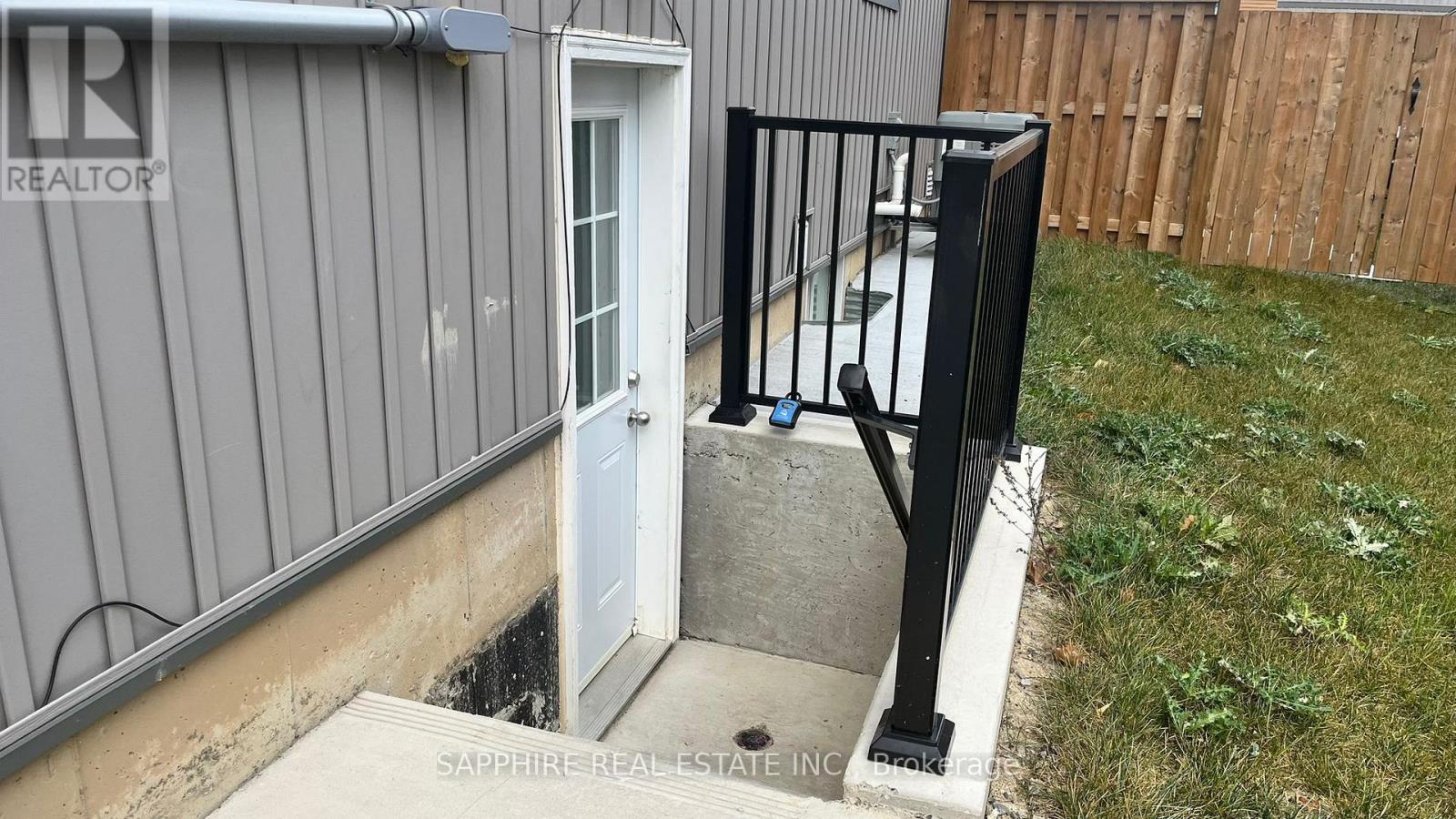 28 Barker (Basement) Parkway, Thorold, Ontario  L2B 1N7 - Photo 3 - X12930942