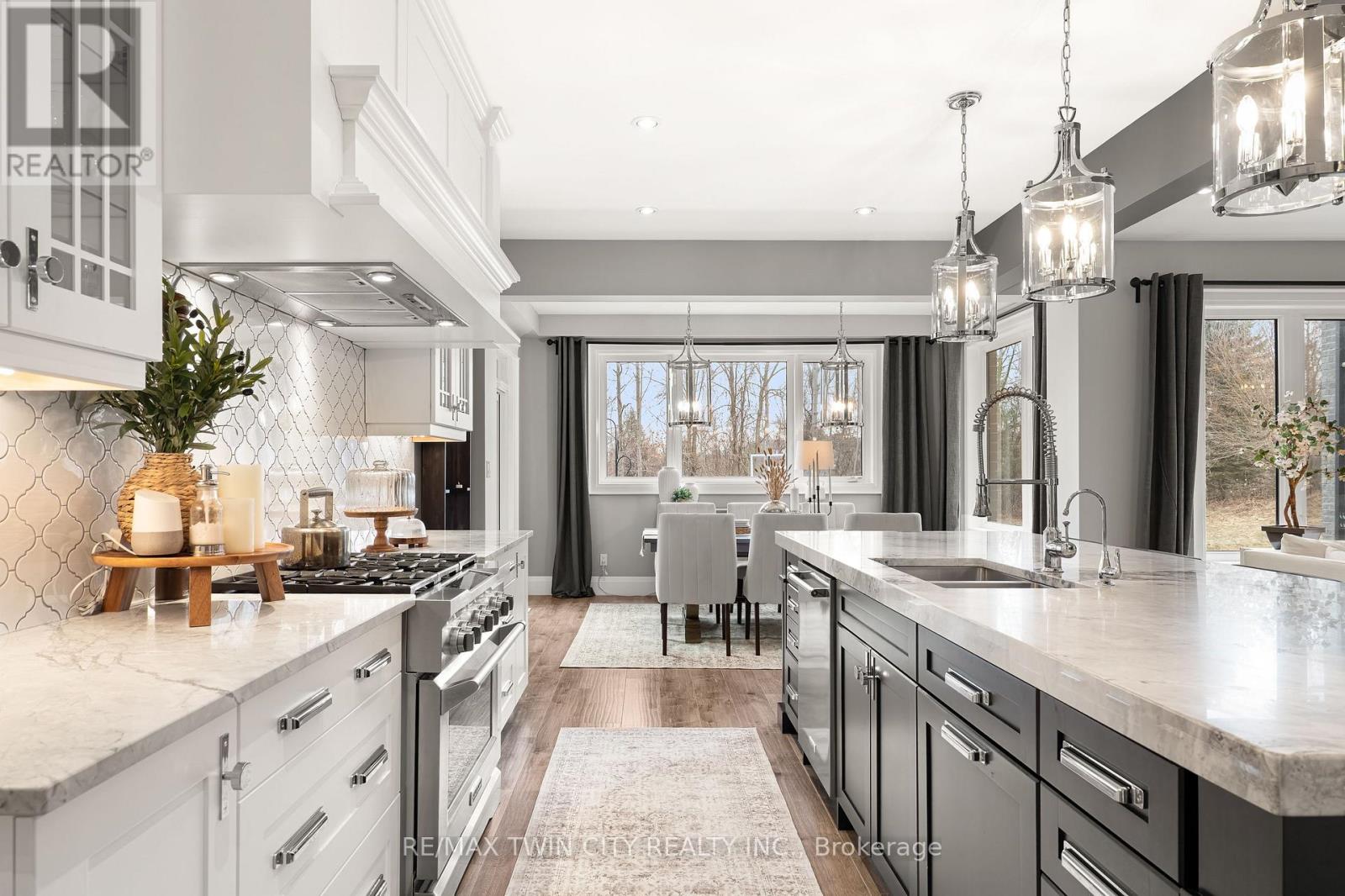 517 Blair Creek Drive, Kitchener, Ontario  N2P 0H5 - Photo 8 - X12930988