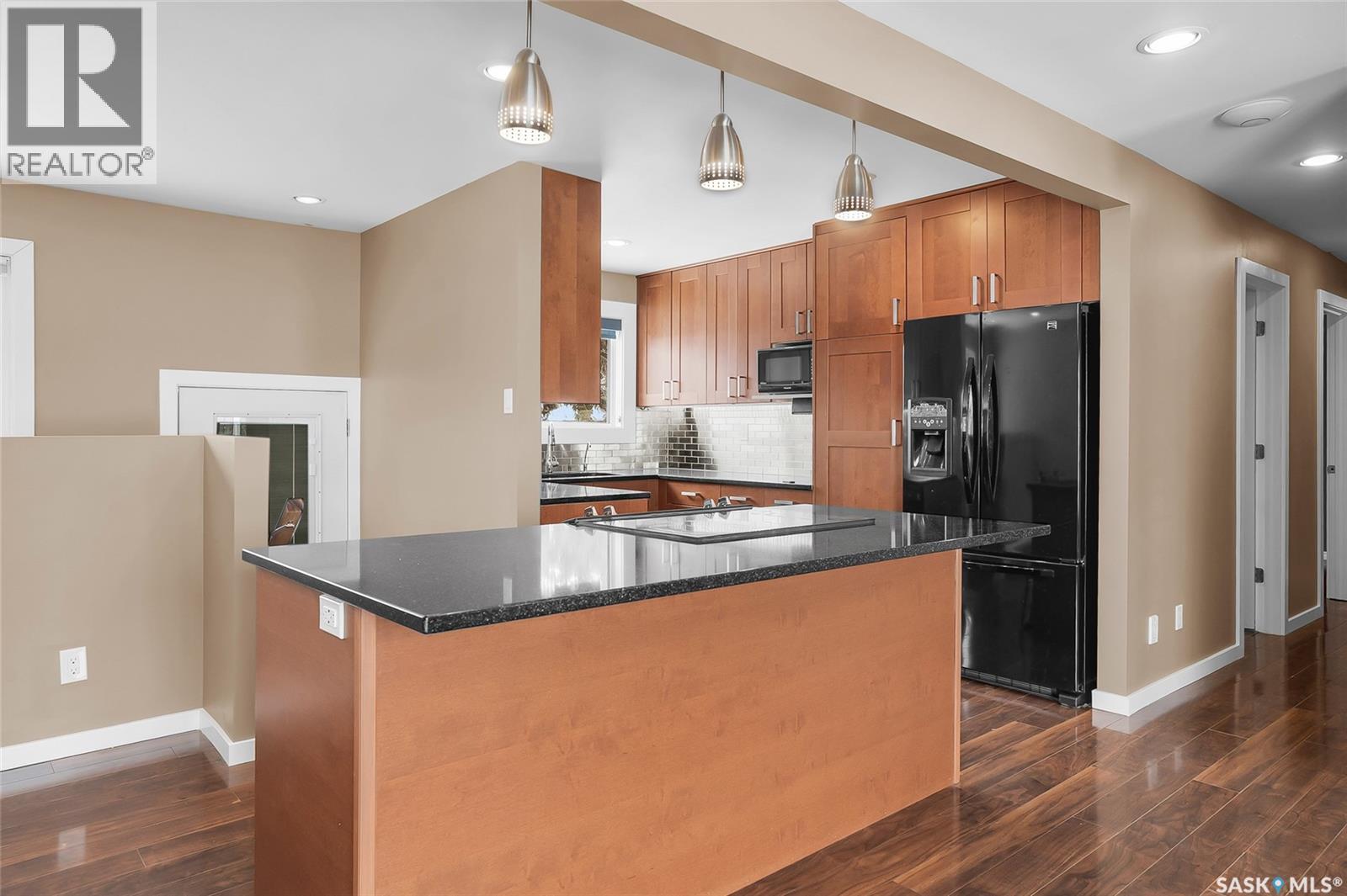 701 W Avenue N, Saskatoon, Saskatchewan  S7L 3H2 - Photo 3 - SK031403