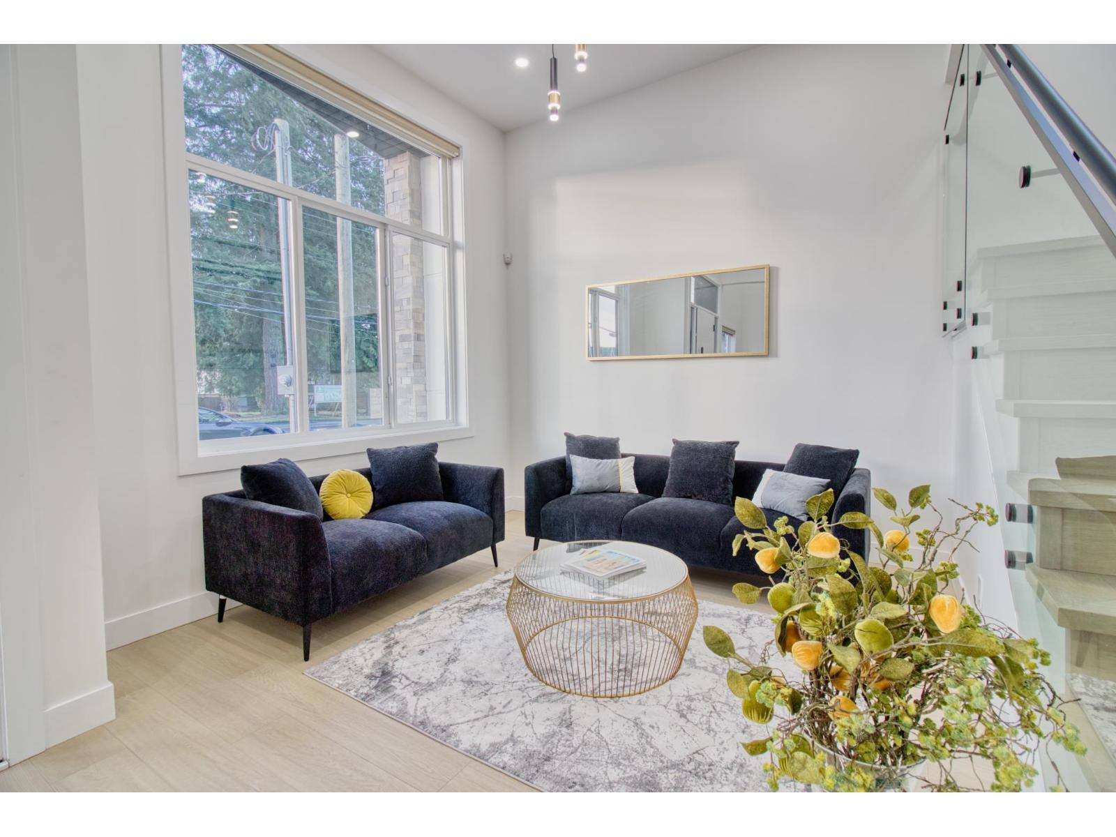 9112 156 Street, Surrey, British Columbia V3R 5Y8 - Photo 4 - R3081026