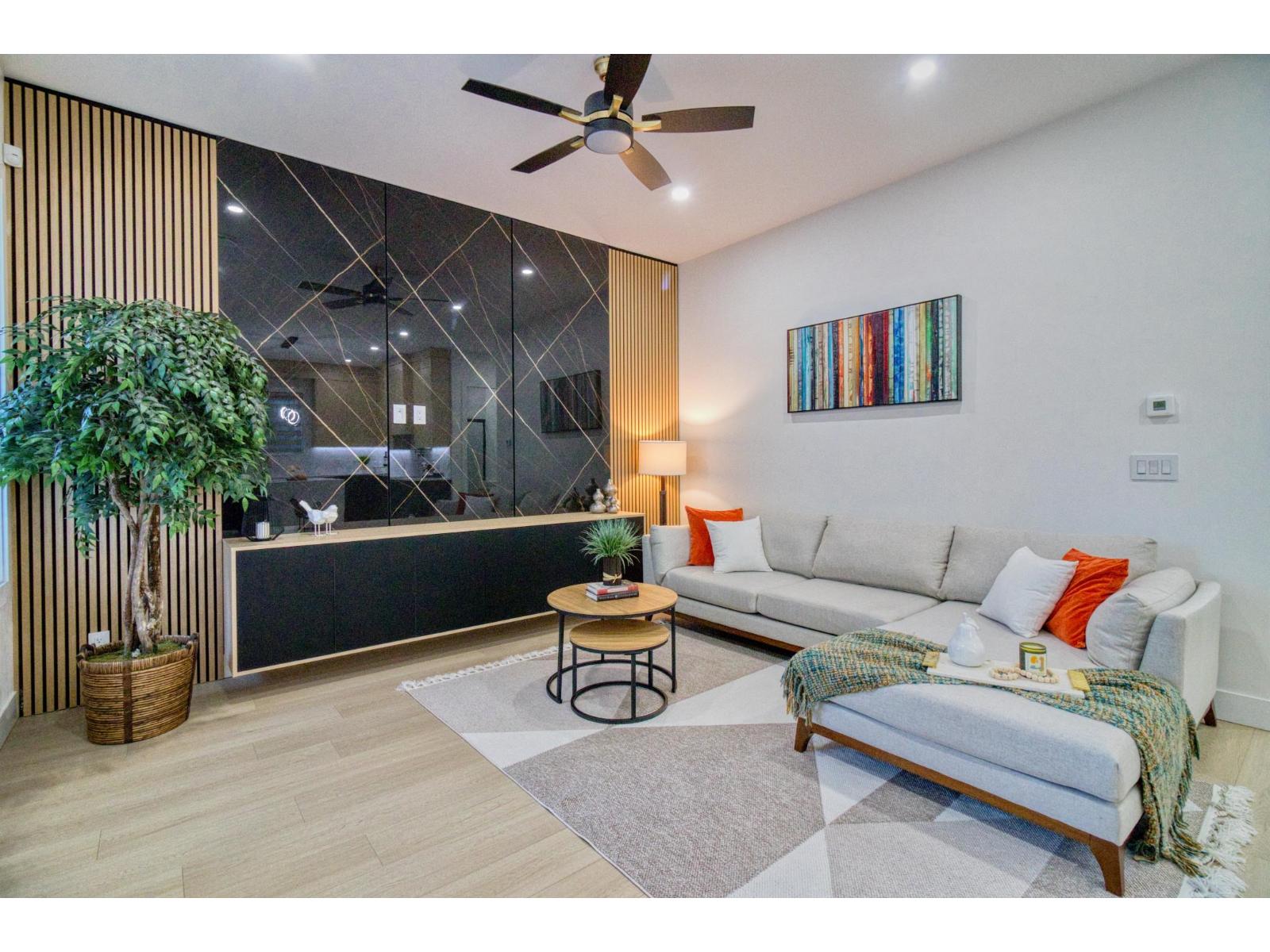 9112 156 Street, Surrey, British Columbia V3R 5Y8 - Photo 6 - R3081026