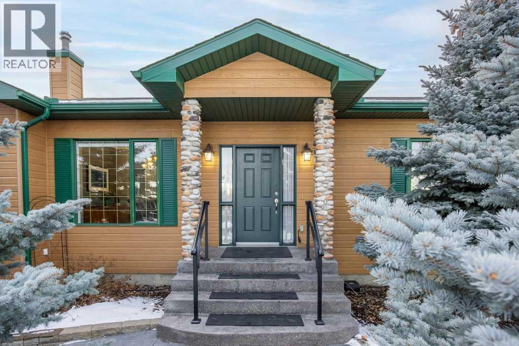 28 Clover Lane, Rural Rocky View County, Alberta  T3Z 1G9 - Photo 3 - A2283765