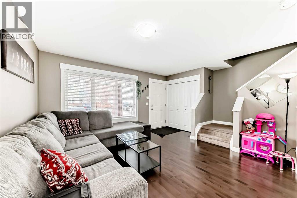 176 Cascades Passage, Chestermere, Alberta  T1X 0K8 - Photo 5 - A2294337