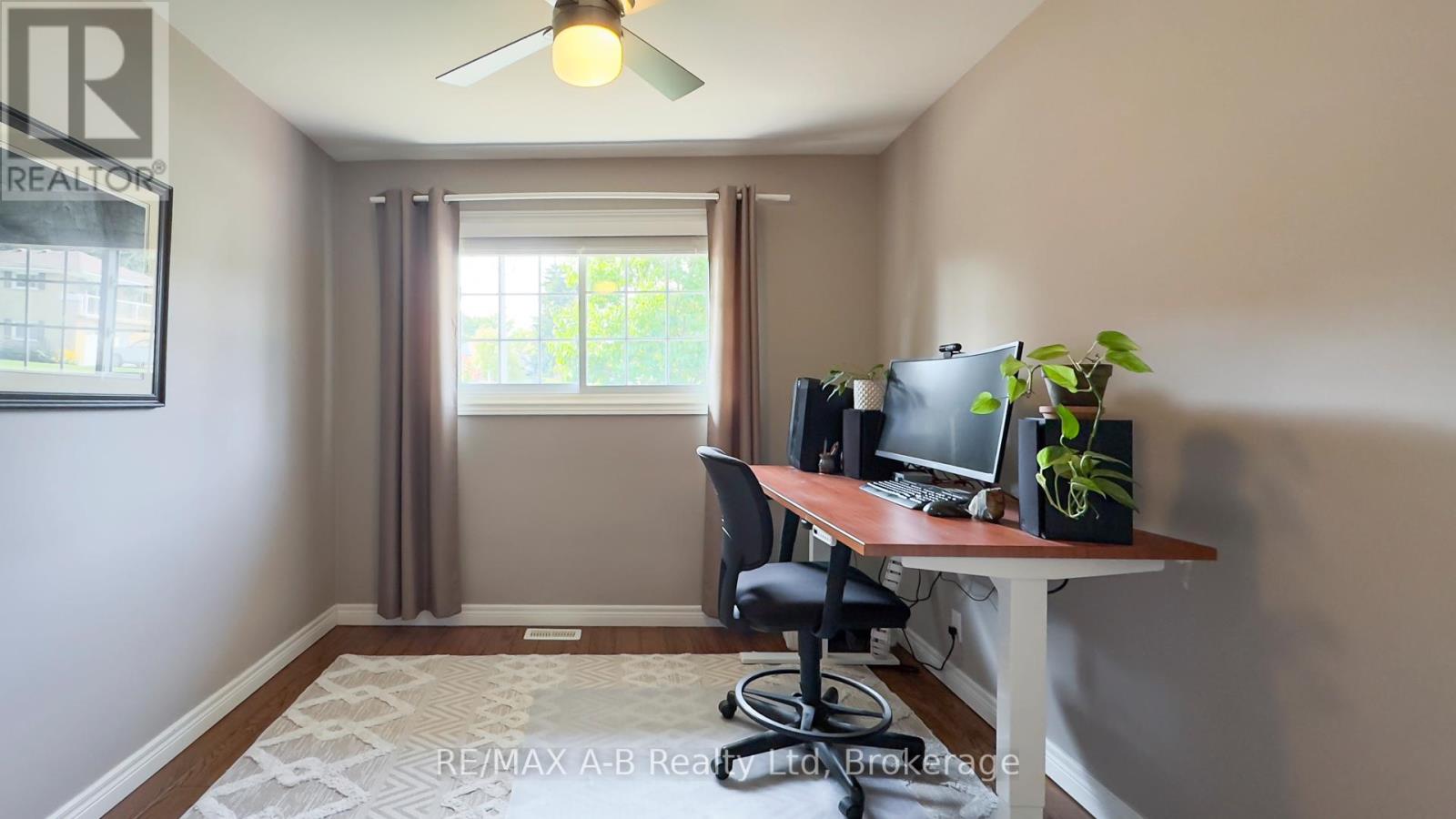 43 Widder Street W, St. Marys, Ontario  N4X 1A5 - Photo 12 - X12393273