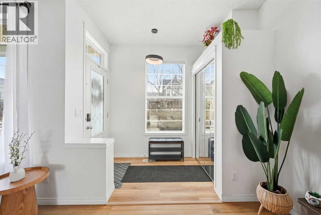 41 New Brighton Green Se, Calgary, Alberta  T2Z 0J8 - Photo 3 - A2286482