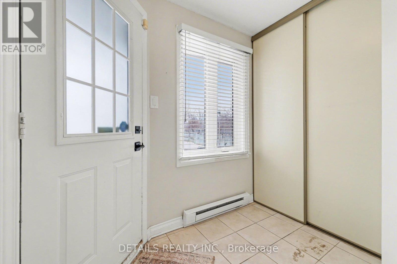 306 Briston Private, Ottawa, Ontario  K1G 5R1 - Photo 4 - X12931034