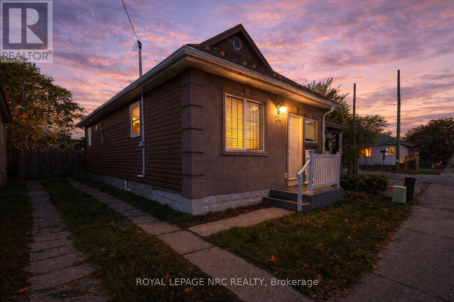 241 Vine Street, St. Catharines, Ontario  L2M 4S9 - Photo 2 - X12818140