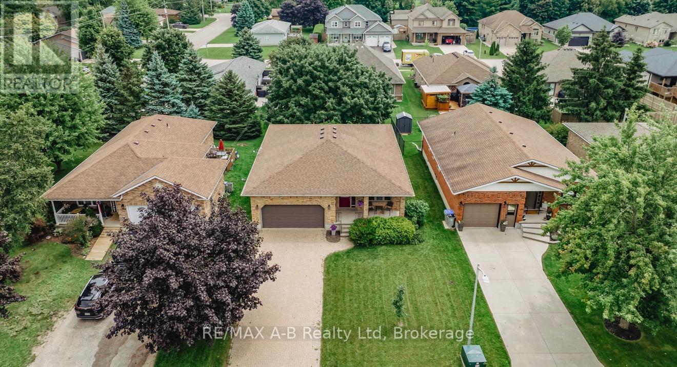 87 Napier Street, West Perth, Ontario  N0K 1N0 - Photo 3 - X12773326