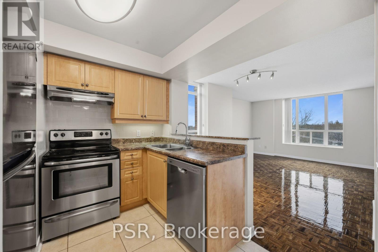 602 - 515 ROSEWELL AVENUE, Toronto, Ontario