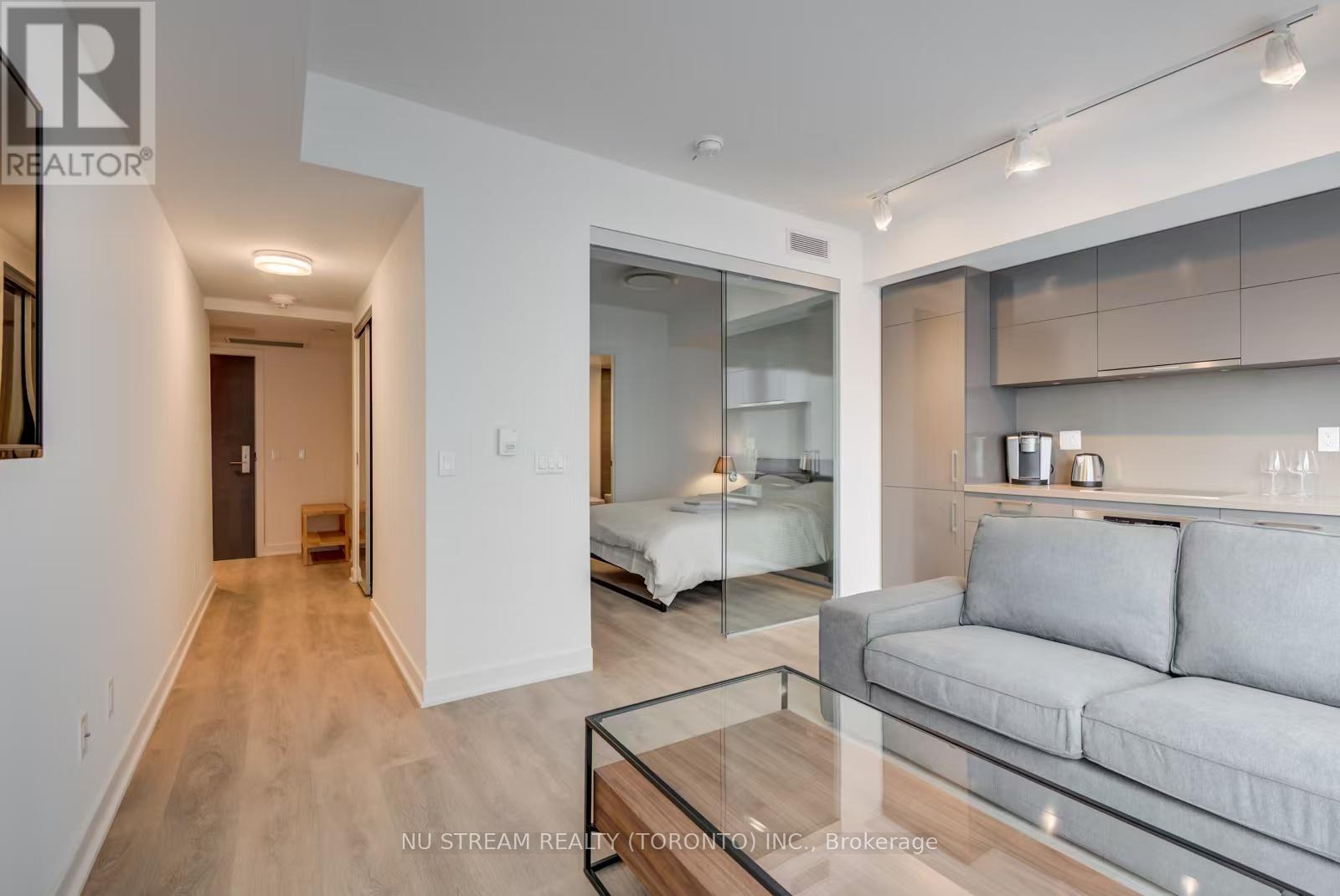 1107 - 188 Cumberland Street, Toronto, Ontario  M5R 0B6 - Photo 7 - C12931018