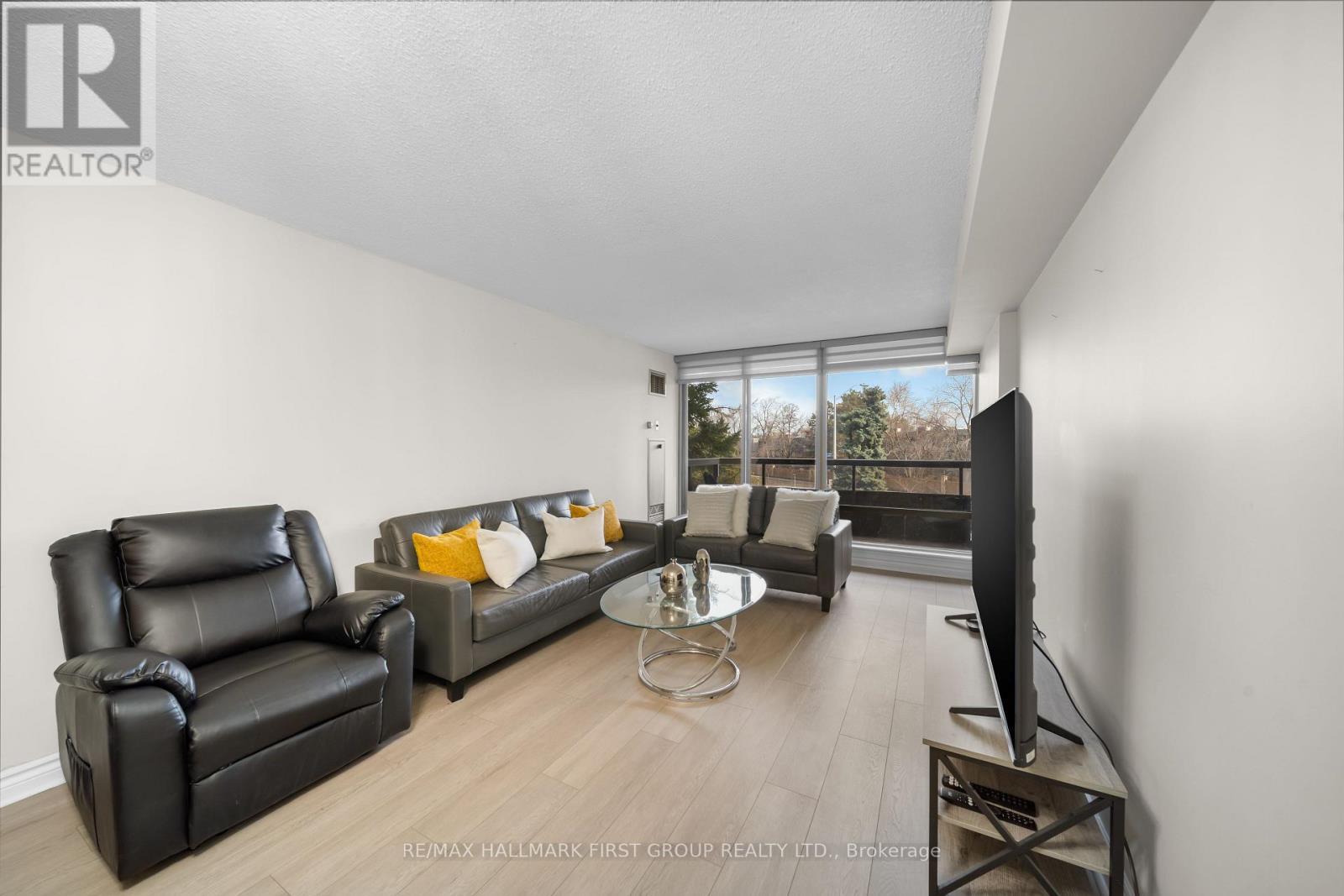 303 - 1200 Don Mills Road, Toronto, Ontario  M3B 3N8 - Photo 3 - C12931028