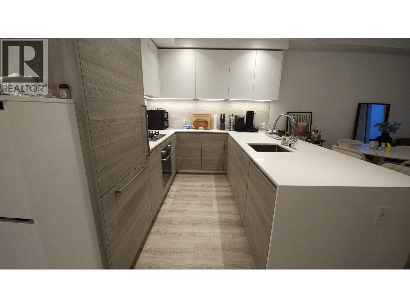 802 660 Quayside Drive, New Westminster, British Columbia  V3M 0P1 - Photo 6 - R3104420