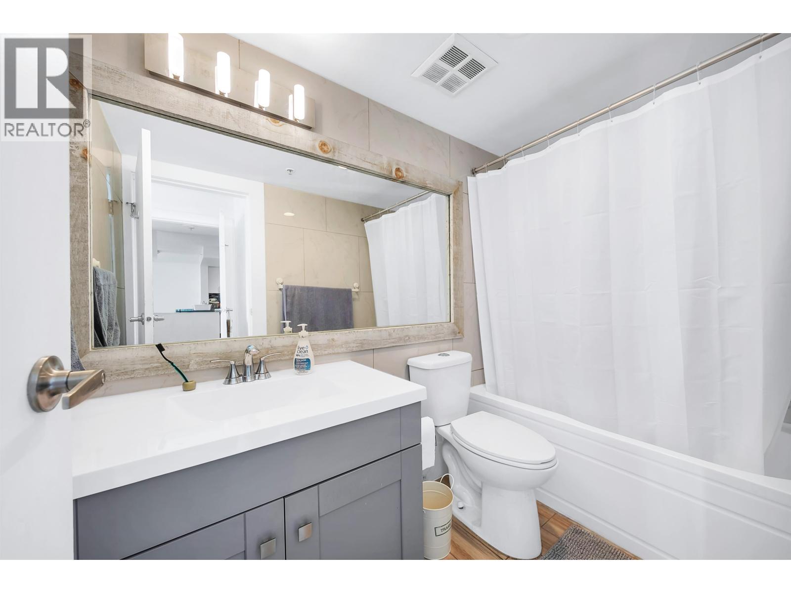 2404 1188 Howe Street, Vancouver, British Columbia  V6Z 2S8 - Photo 15 - R3104430