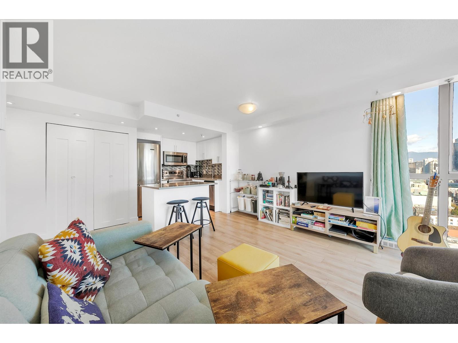 2404 1188 Howe Street, Vancouver, British Columbia  V6Z 2S8 - Photo 7 - R3104430