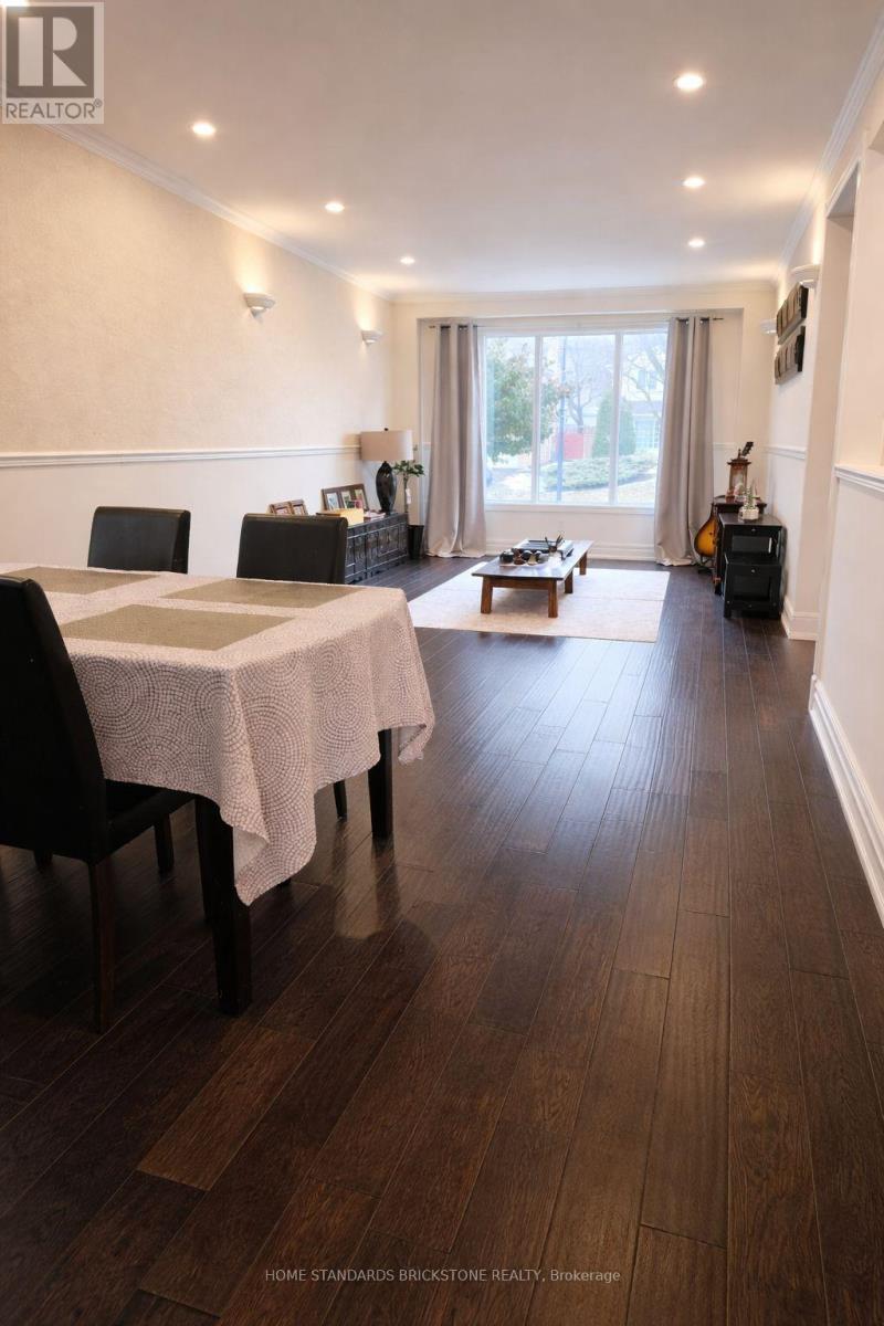 122 LOWE BOULEVARD, Newmarket, Ontario