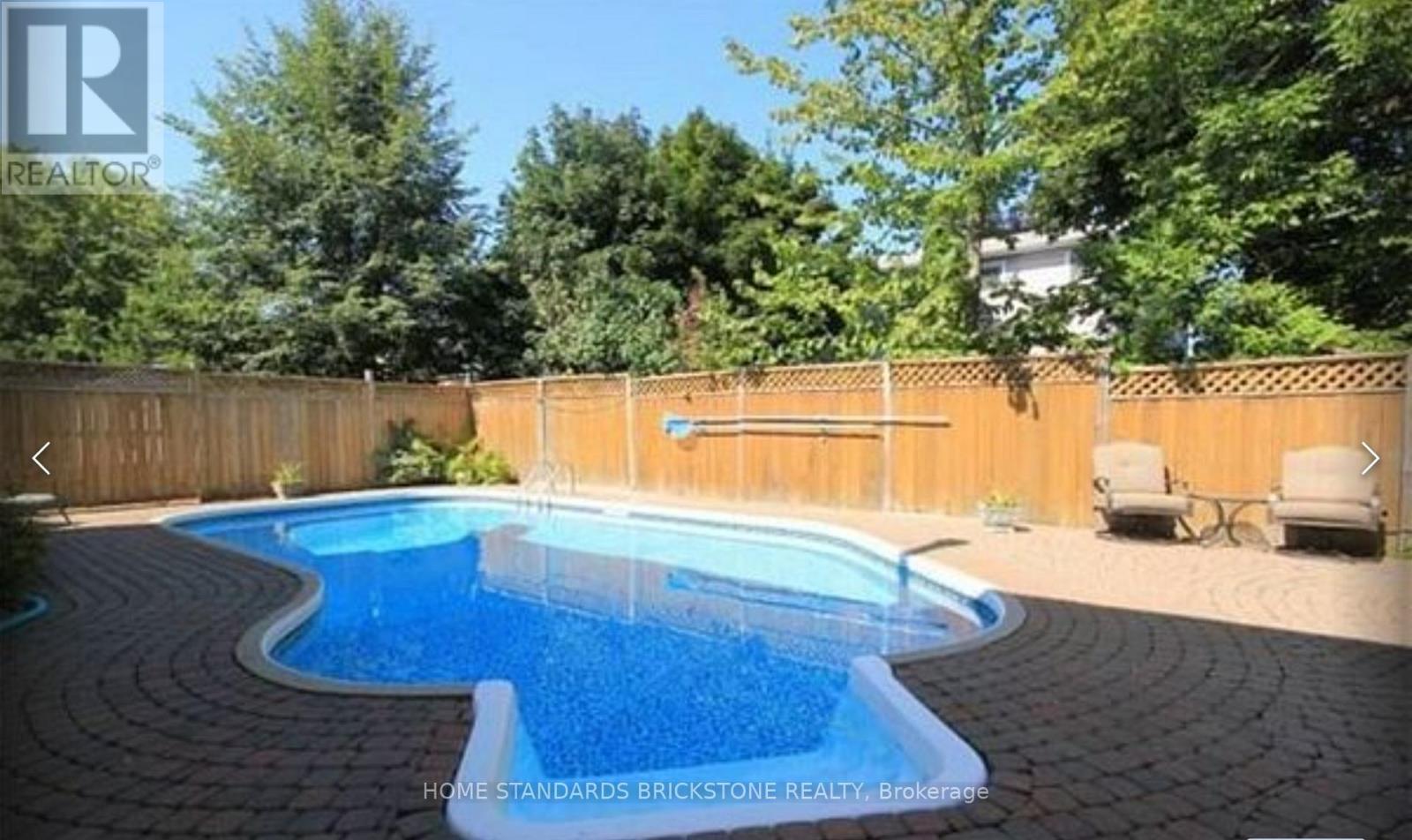 122 Lowe Boulevard, Newmarket, Ontario  L3Y 5T2 - Photo 21 - N12906510