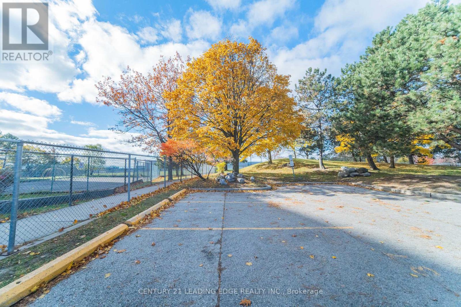 1510 - 120 Dundalk Drive, Toronto, Ontario  M1P 4V9 - Photo 38 - E12931004