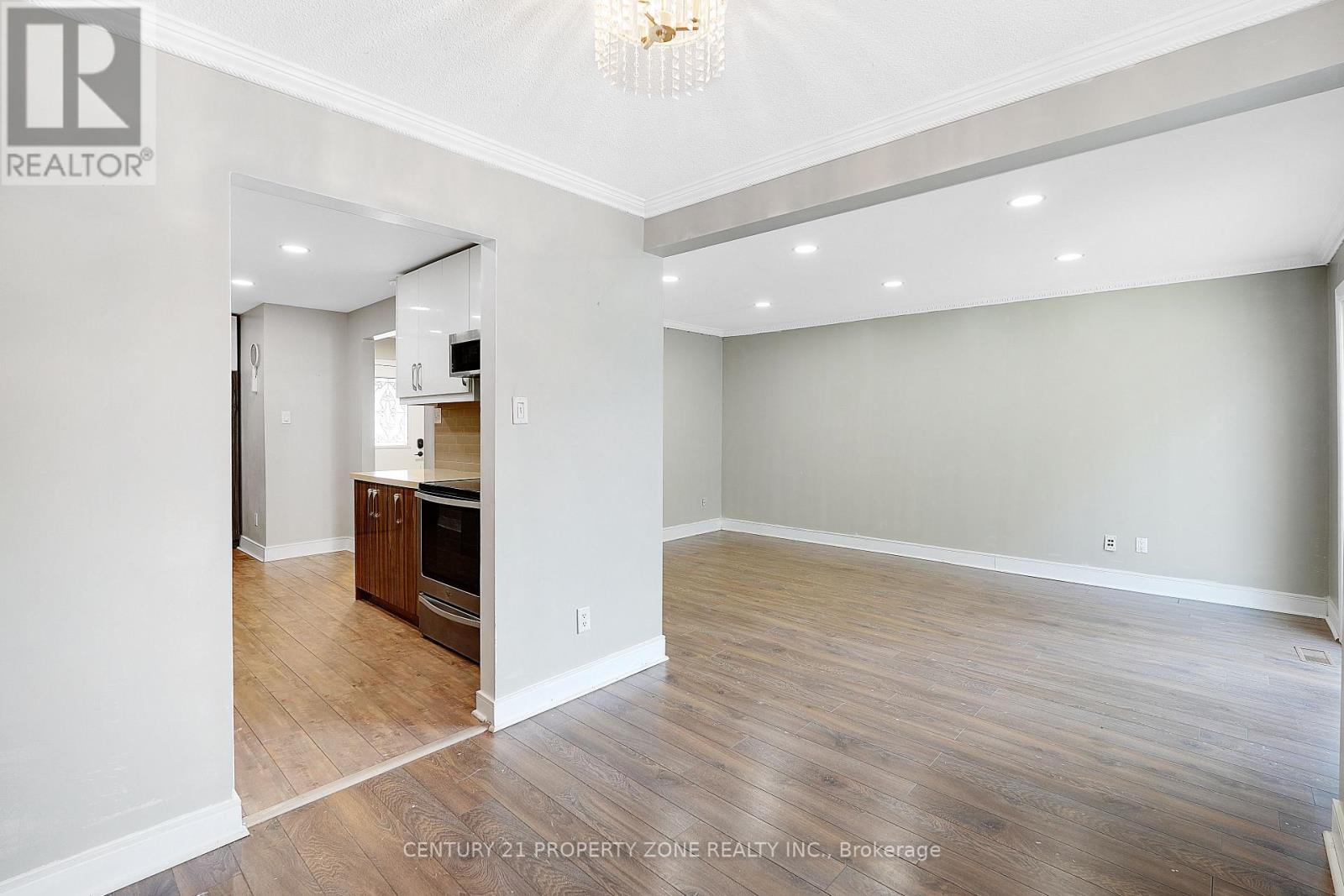 1669 Alwin Circle, Pickering, Ontario  L1V 2W1 - Photo 8 - E12931008