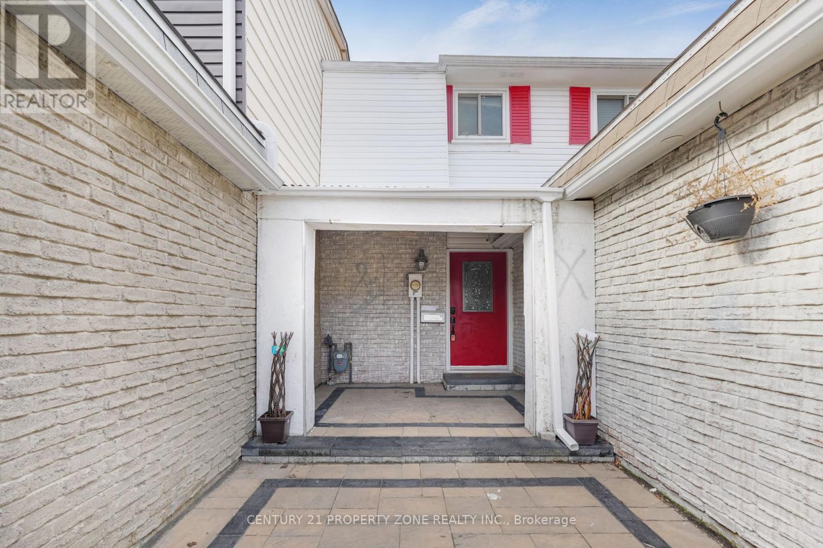 1669 Alwin Circle, Pickering, Ontario  L1V 2W1 - Photo 4 - E12931020