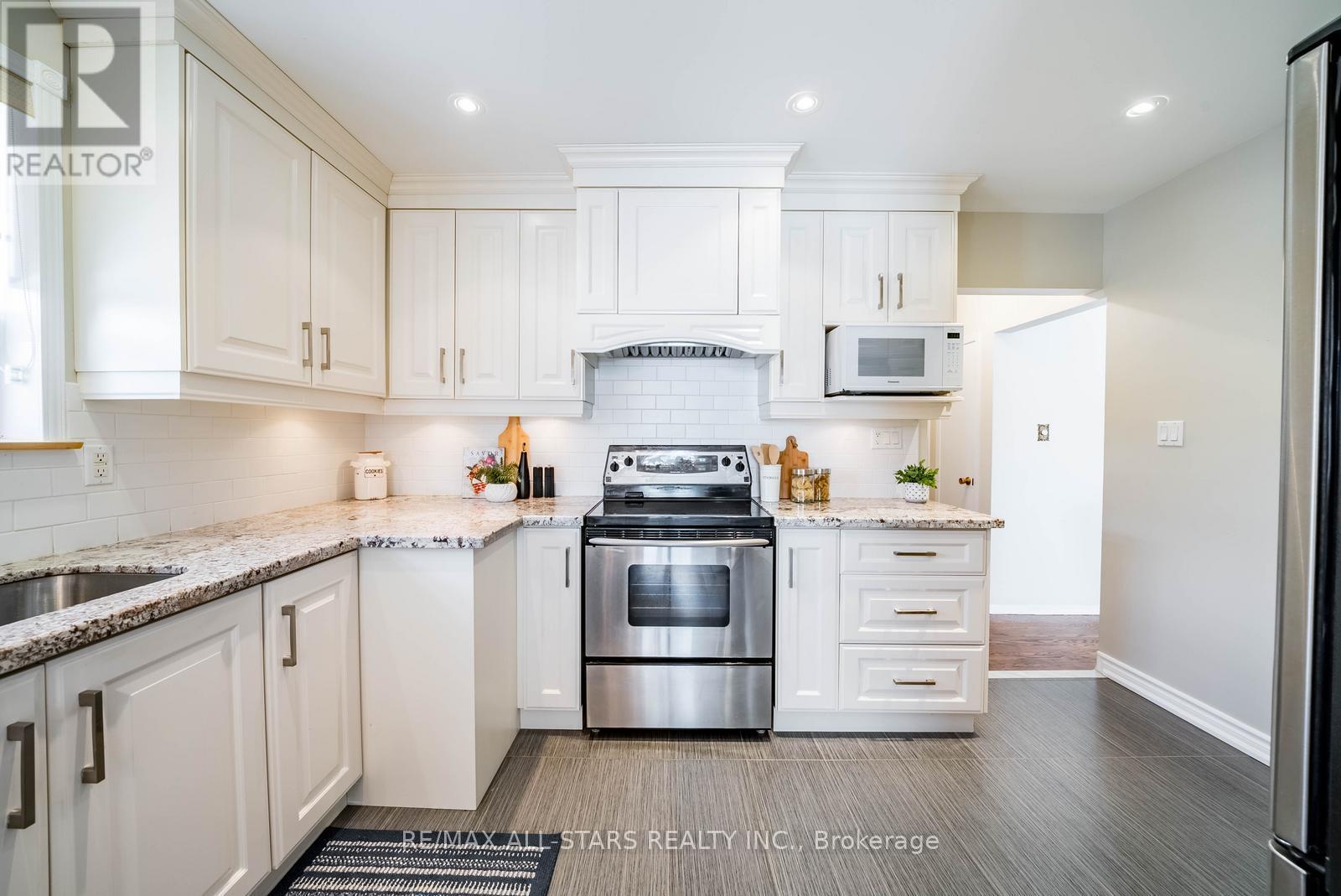 36 Midcroft Drive, Toronto, Ontario  M1S 1X2 - Photo 15 - E12931040