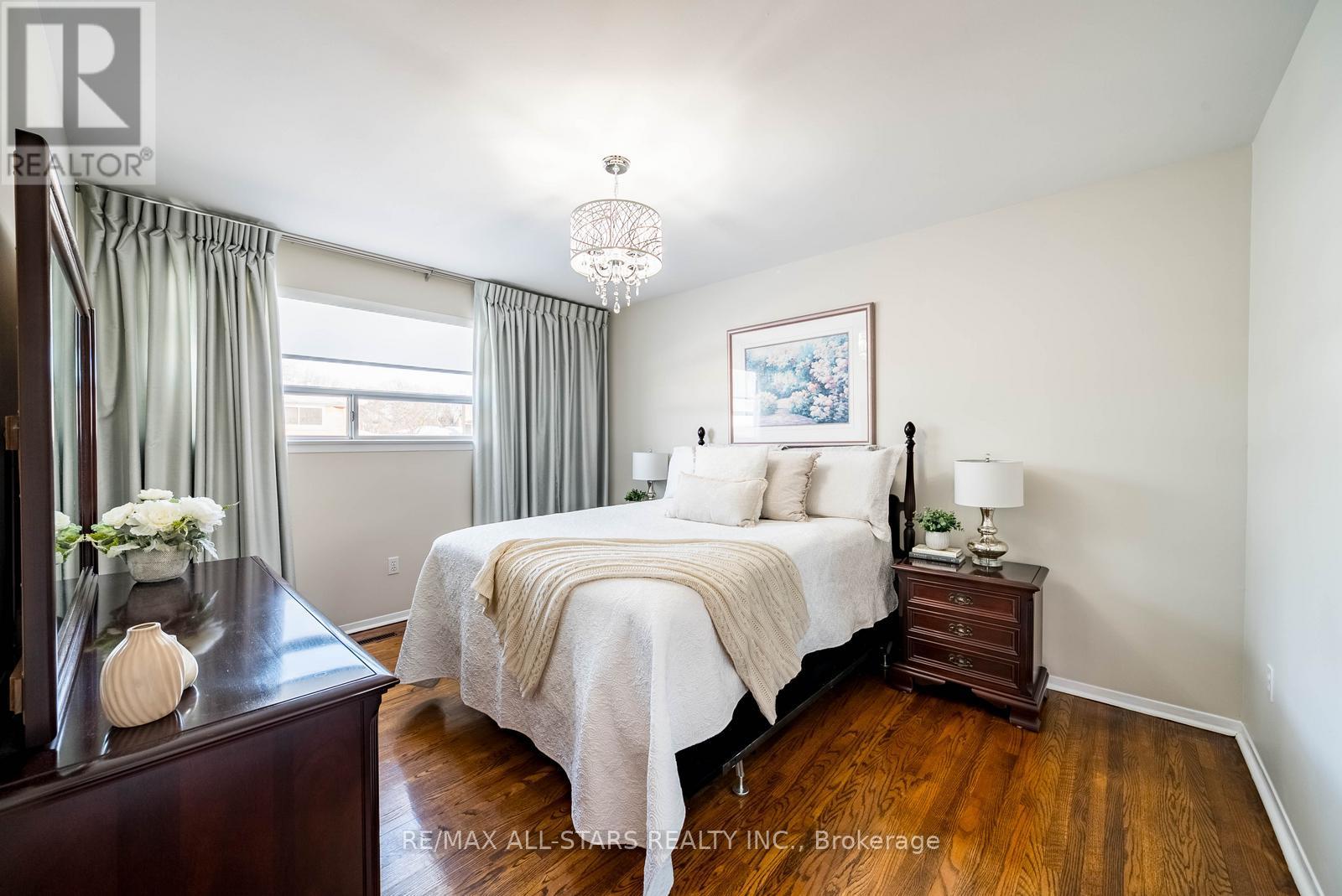 36 Midcroft Drive, Toronto, Ontario  M1S 1X2 - Photo 19 - E12931040