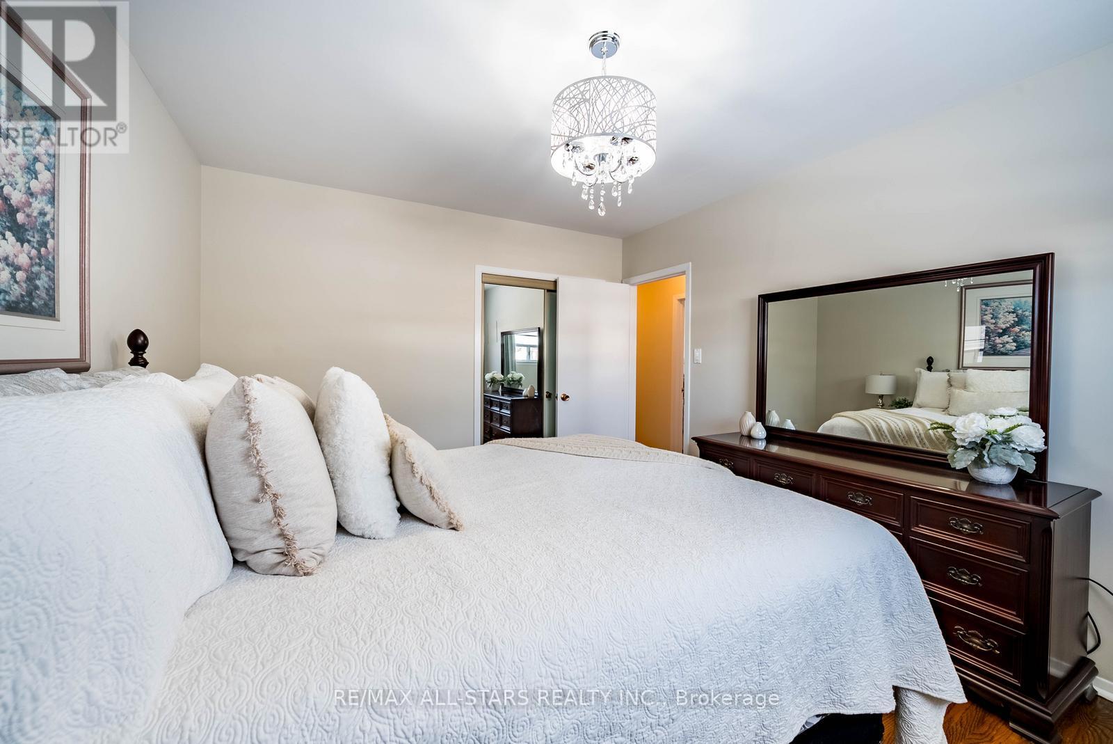 36 Midcroft Drive, Toronto, Ontario  M1S 1X2 - Photo 21 - E12931040