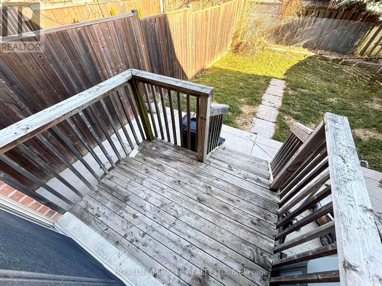 866 Francine Crescent, Mississauga, Ontario  L5V 0E2 - Photo 26 - W12926940