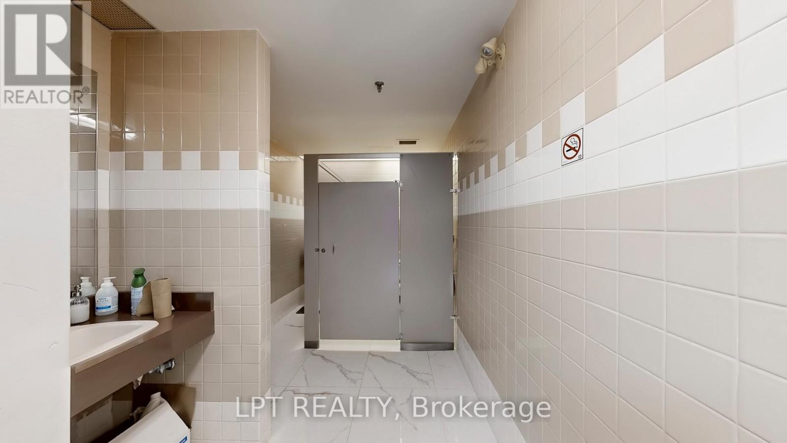 Unknown Address, , - Photo 26 - W12930700